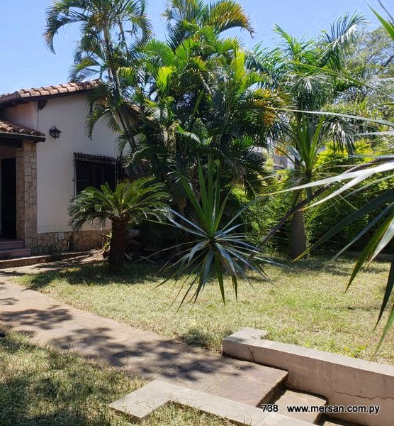 TERRENO S/ AVDA. ESPAÑA C/ BRASILIA - 727 M2 | Mersan