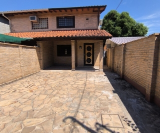 VENTA DÚPLEX 3 DORM. EN SUITE - LAMBARÉ