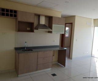 DEPARTAMENTO 2 DORM. C/ COCH. EDIF. KALLSEN - B° VISTA ALEGRE