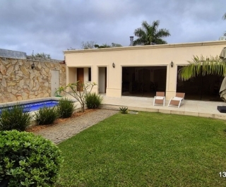 CASA 3 DORM. + ESCRITORIO Y 4 COCH. Z/ YACHT, LAMBARÉ