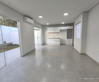 CASA EN P.B. 2 DORM. (1 SUITE) - BARRIOVIDA SAN JOSÉ, LUQUE