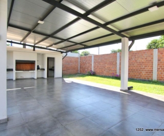 CASA EN P.B. 2 DORM. - COND. BARRIOVIDA SAN JOSÉ, LUQUE
