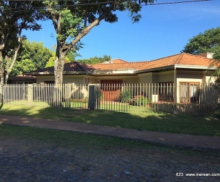 AMPLIA RESIDENCIA DE 6 DORM. -  B° VIRGEN DEL HUERTO