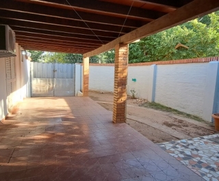CASA TODA P.B. 3 DORM. - B° SAN CRISTOBAL