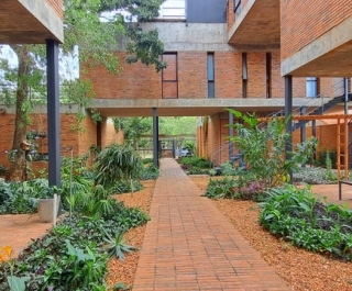 DEPARTAMENTO P.B. 1 DORM. C/ JARDIN - EDIF. LA FORESTA - FDO. DE LA MORA
