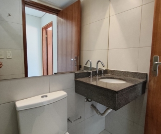 DEPARTAMENTO 2 DORM. C/ COCH. EDIF. KALLSEN - B° VISTA ALEGRE