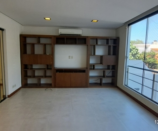 RESIDENCIA 3 SUITES + ÁREA DE SERV. + PISCINA - VILLA MORRA