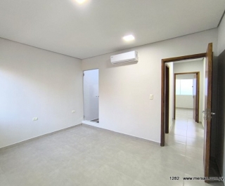 CASA EN P.B. 2 DORM. (1 SUITE) - BARRIOVIDA SAN JOSÉ, LUQUE
